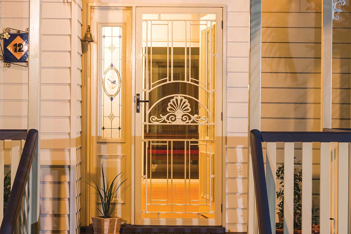 Heritage screen door